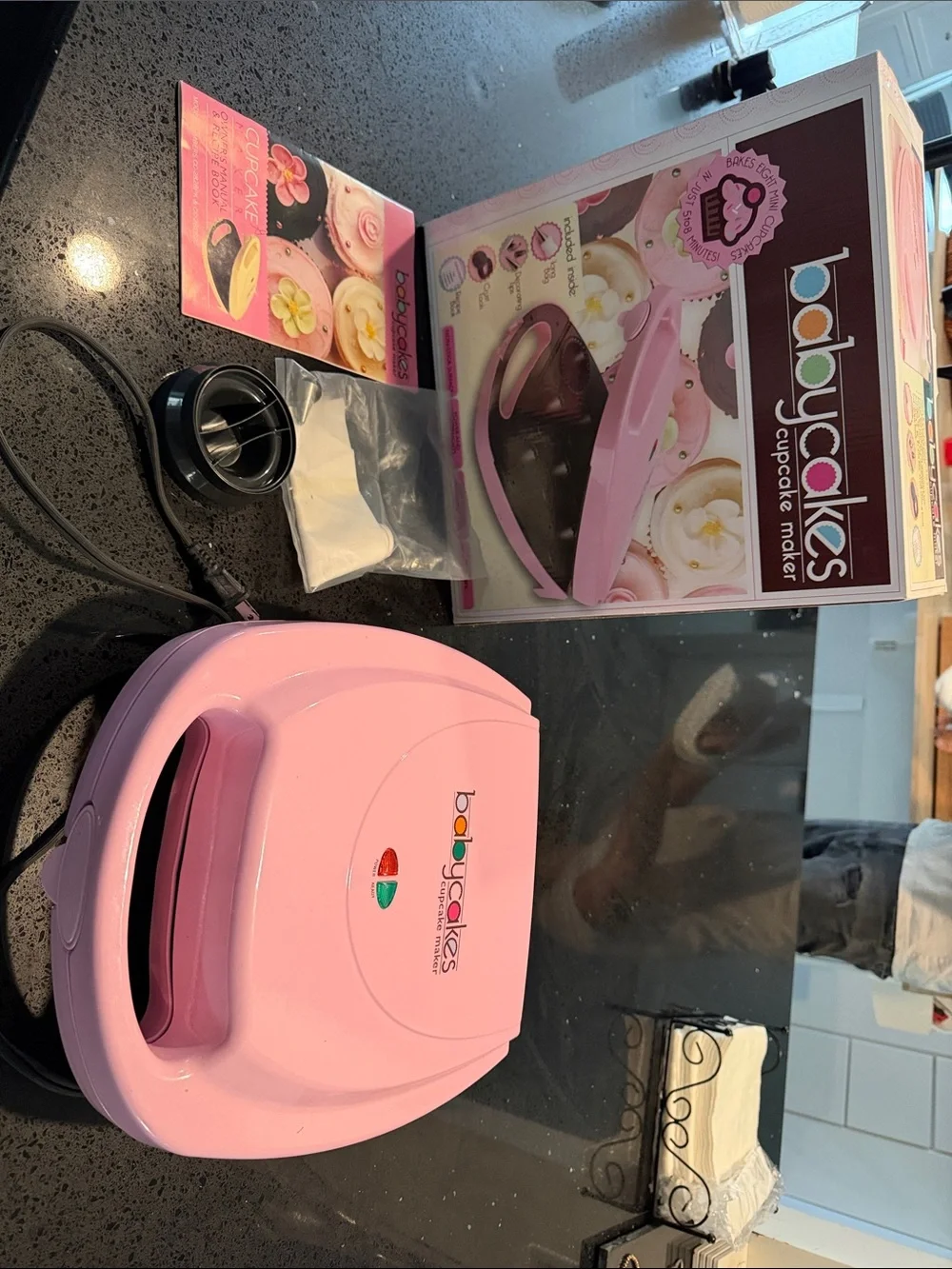 Babycakes pink cupcake